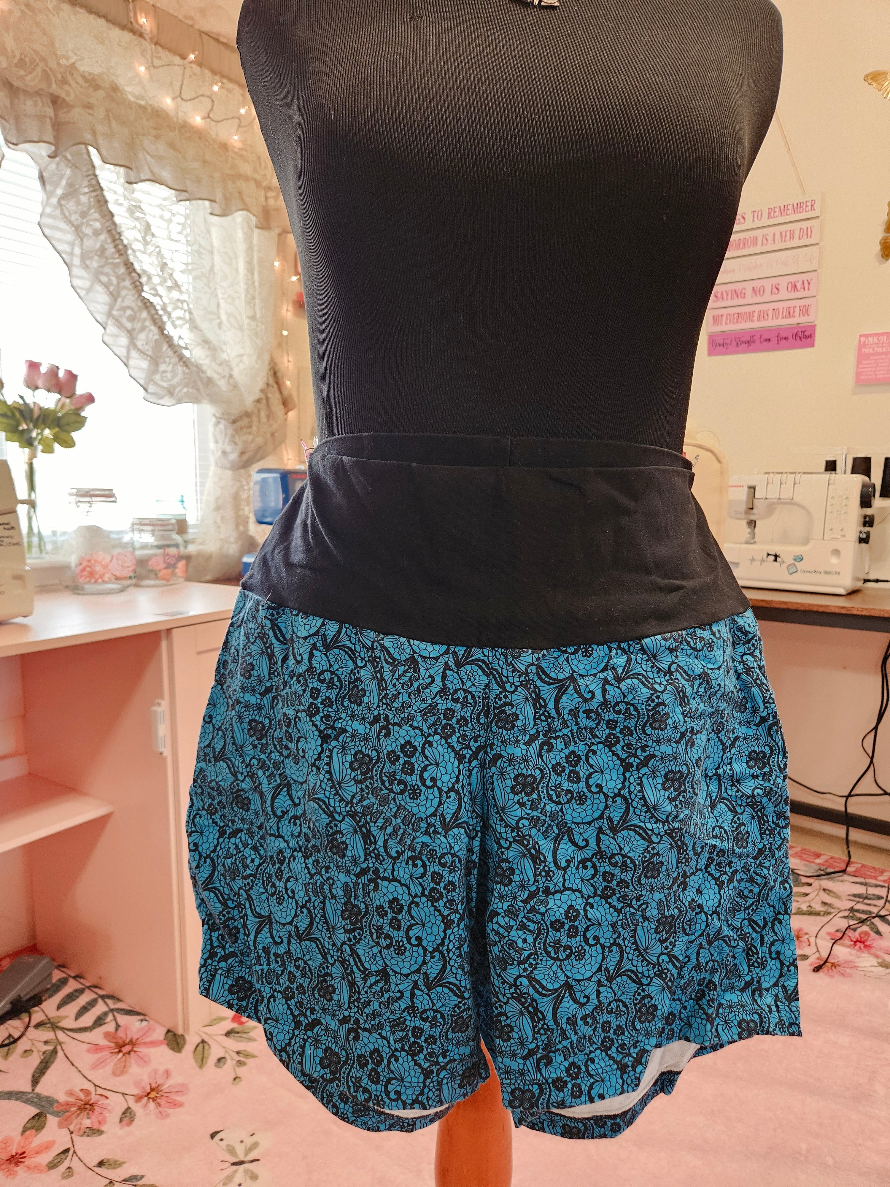 NEW Women's Fancy Curse Words in Lace Blue Shorts with Yoga Band XXL