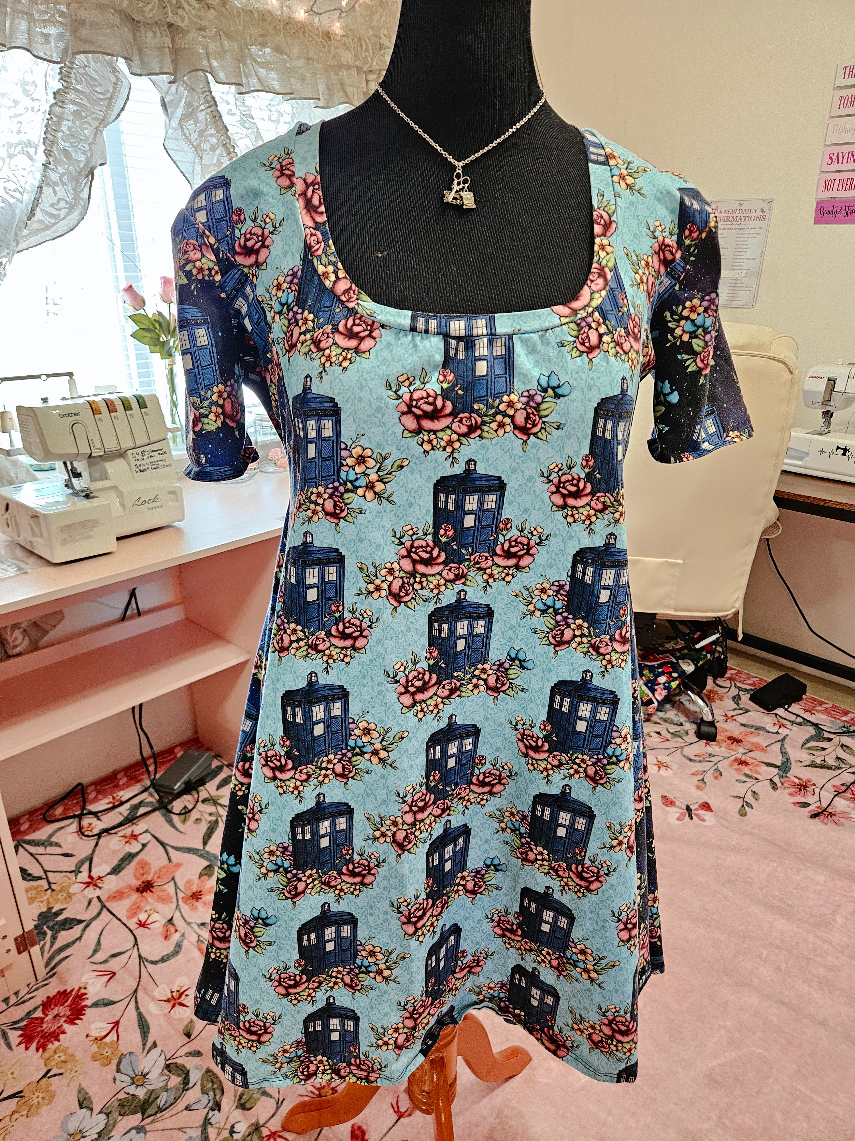 Women's XXL Blue Doctor Who Floral Lace Custom Dress CL