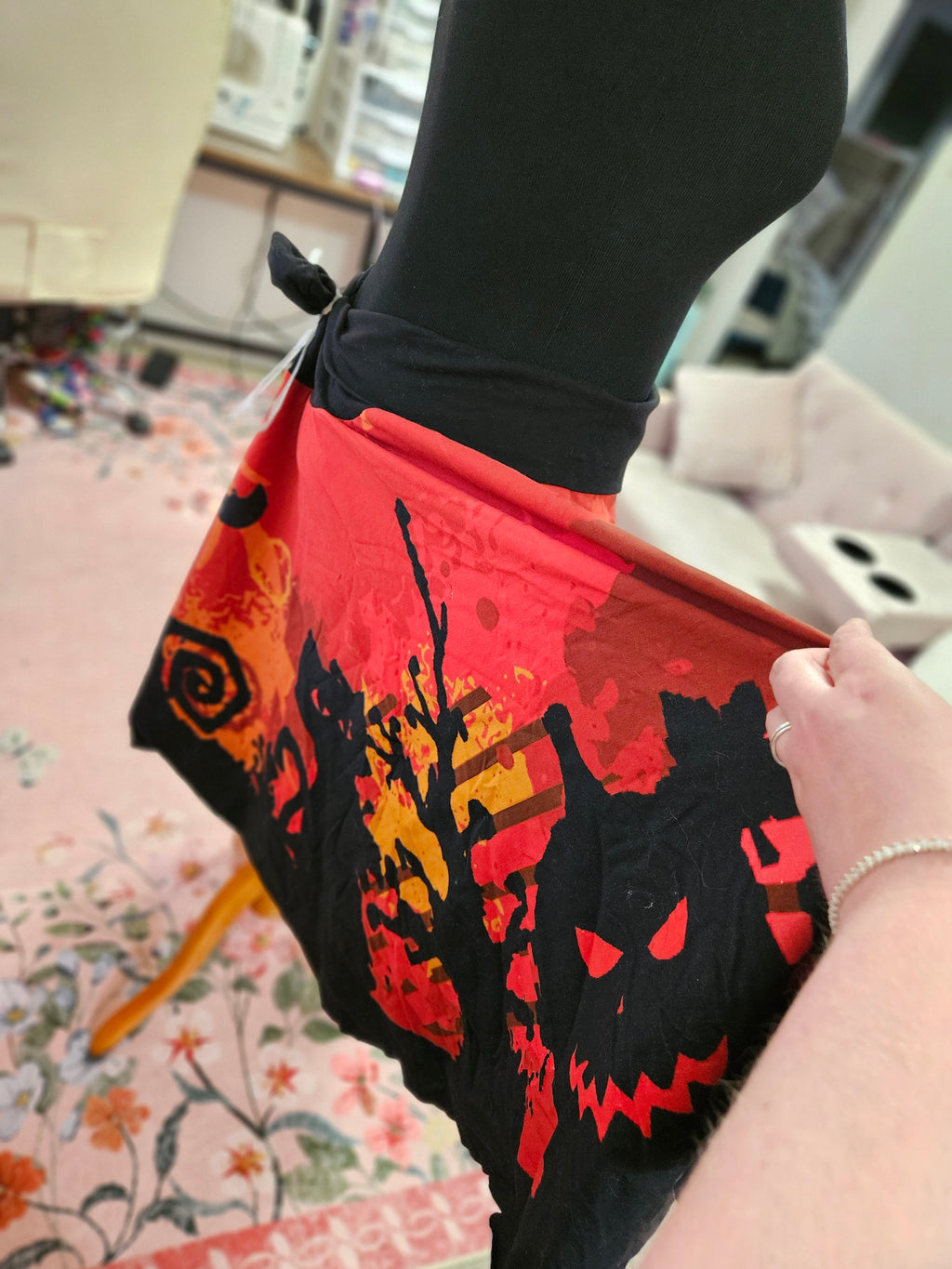 Women's XXL Halloween Circle Skirt w/ Yoga Band - New/washed